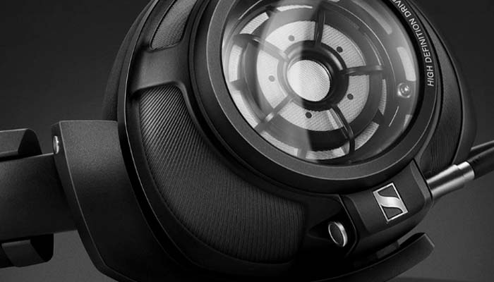 Buy high end headphones Sennheiser HD 820 from AED 9695, specs